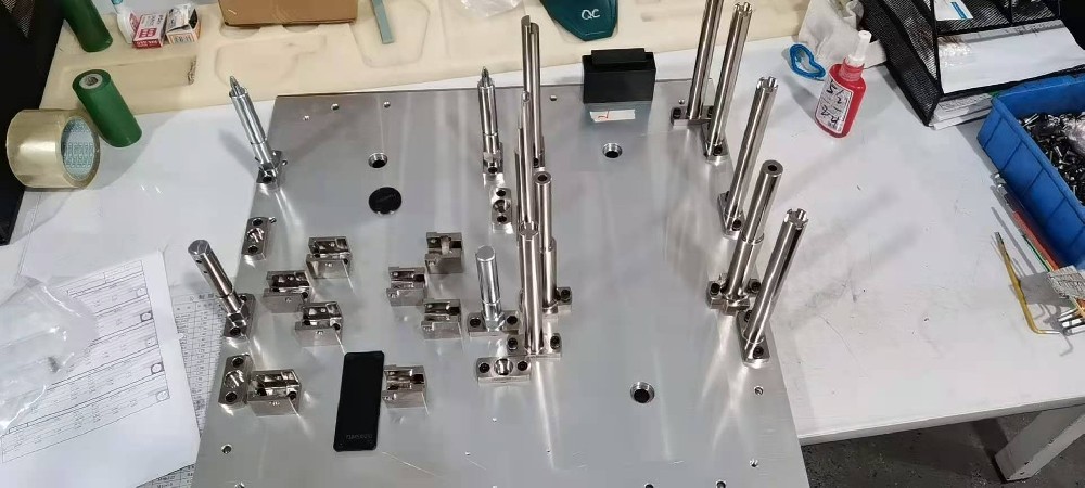 殼體工裝產品作為機器的基礎零件,具有多種重要功能和特點。以下是關于殼體工裝產品的詳細介紹: