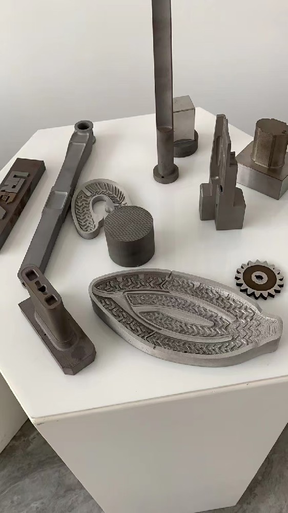 非標準化模具加工及產品設計在現代制造業中扮演著至關重要的角色,它們能夠滿足市場對個性化和定制化產品的不斷增長的需求。