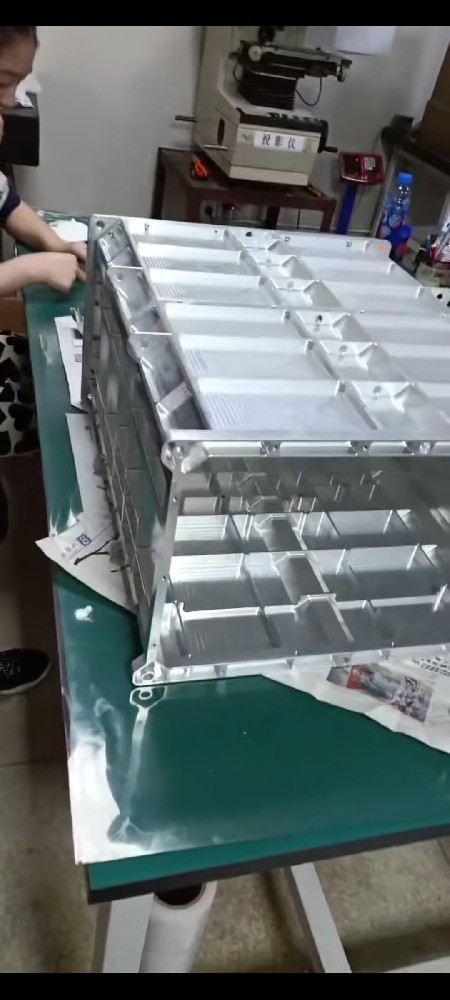 sus超聲波清洗劑在使用時需要注意以下事項: